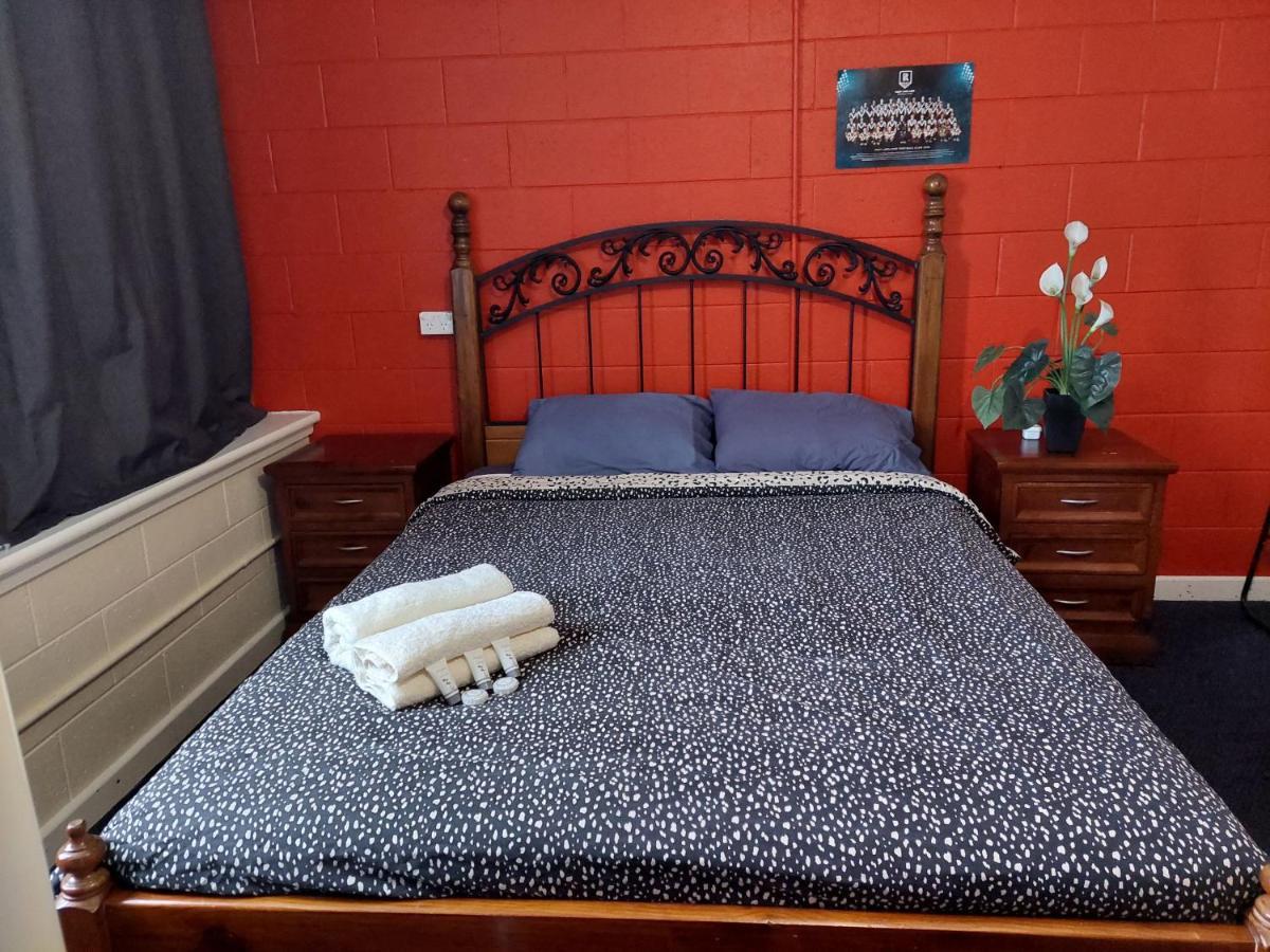 הוסטל Port Adelaide Backpackers מראה חיצוני תמונה
