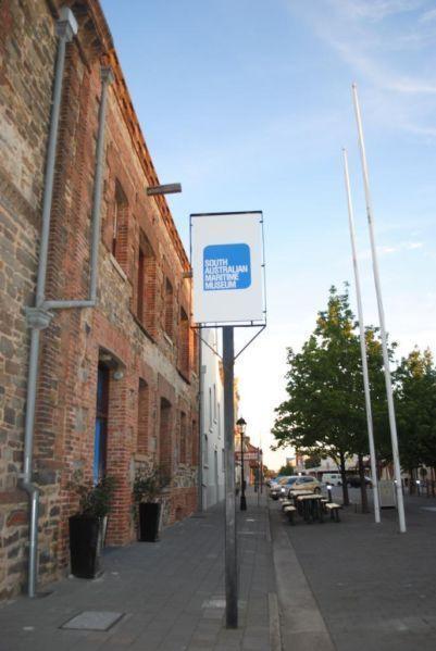 הוסטל Port Adelaide Backpackers מראה חיצוני תמונה