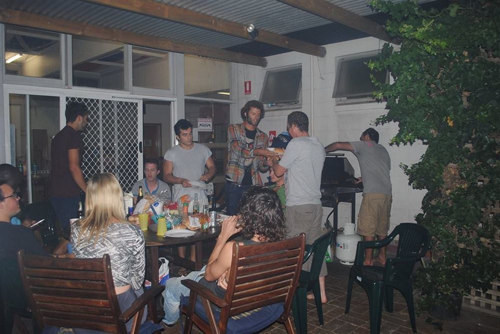 הוסטל Port Adelaide Backpackers מראה חיצוני תמונה