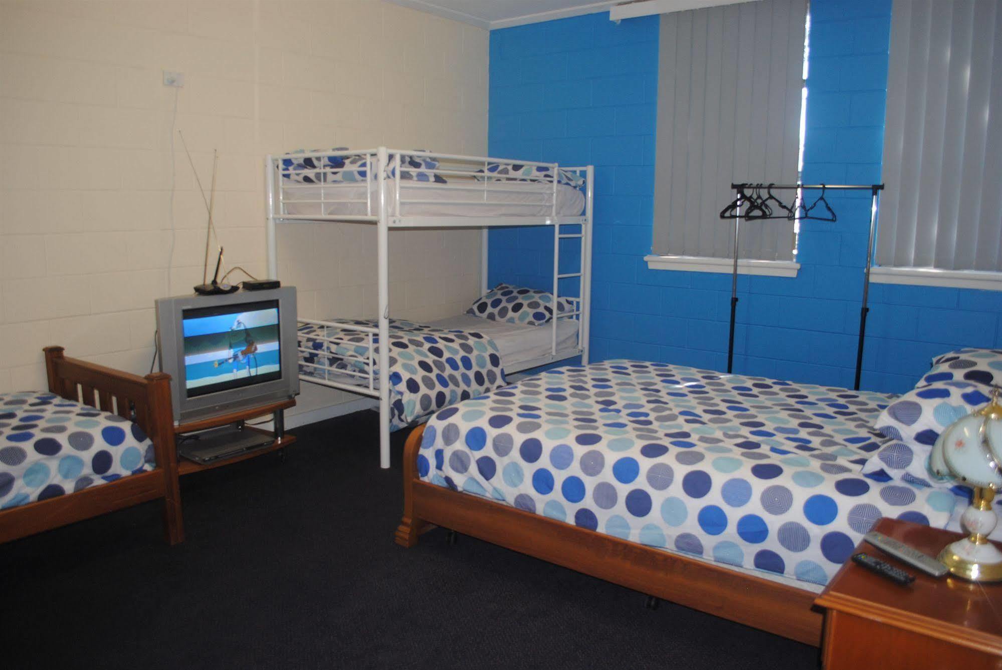 הוסטל Port Adelaide Backpackers מראה חיצוני תמונה