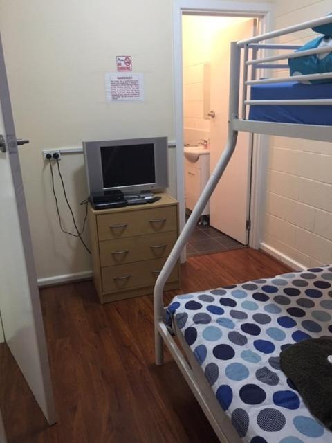 הוסטל Port Adelaide Backpackers מראה חיצוני תמונה